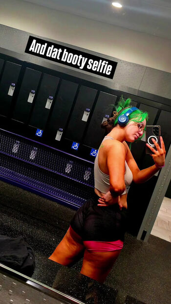 Full leaked Airica demia private onlyfans photo