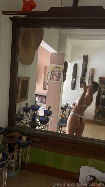 Full leaked Avarosabella private onlyfans photo