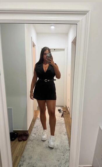 Full leaked Azra kameric private onlyfans photo