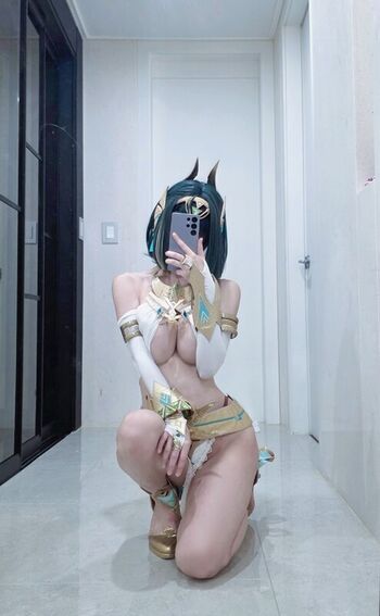 Full leaked Kamelyachan/ private onlyfans photo