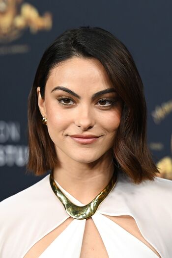 Camila Mendes
