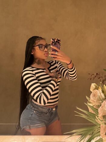 Full leaked Carenavonchae page private onlyfans photo