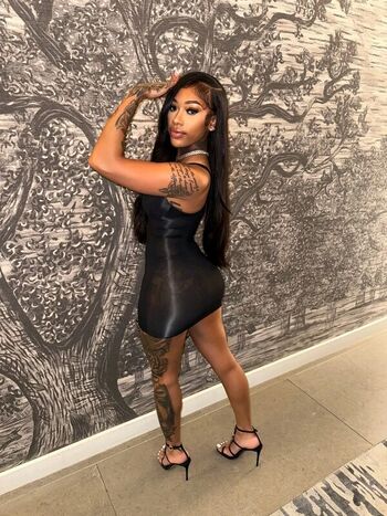 Full leaked Carenavonchae private onlyfans photo