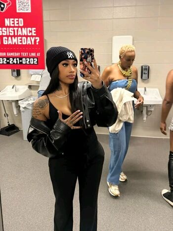 Full leaked Carenavonchae private onlyfans photo