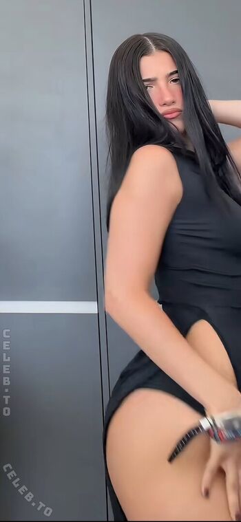 Full leaked Charli d amelio private onlyfans photo