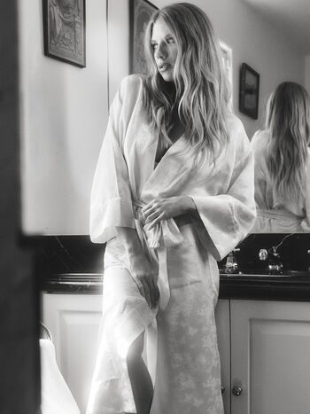 Full leaked Charlotte mckinney private onlyfans photo