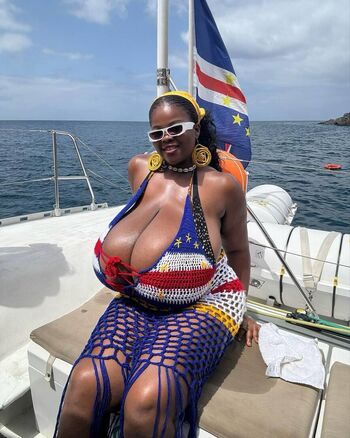 Chioma.Lov