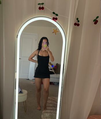 Full leaked Danielledvs private onlyfans photo