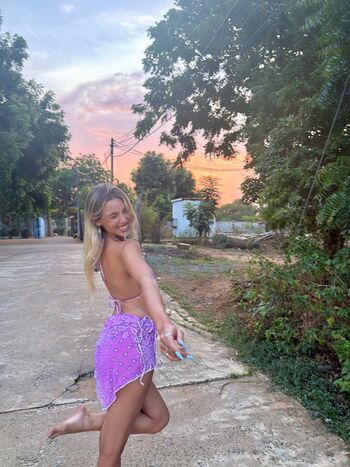 Full leaked Ella netzer private onlyfans photo
