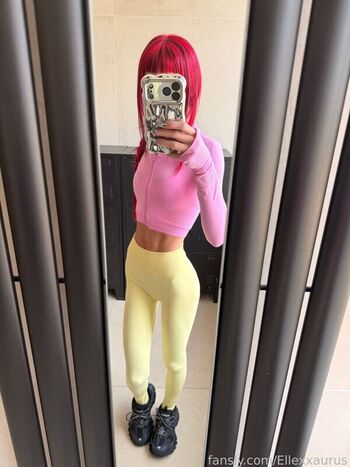 Full leaked Ellesaurus private onlyfans photo