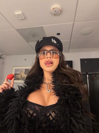 Full leaked Emilia mernes page private onlyfans photo