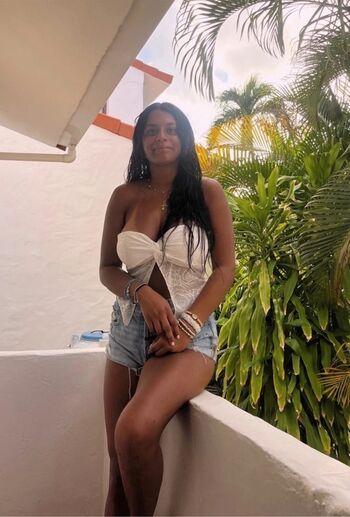 Full leaked Emily santttt page private onlyfans photo