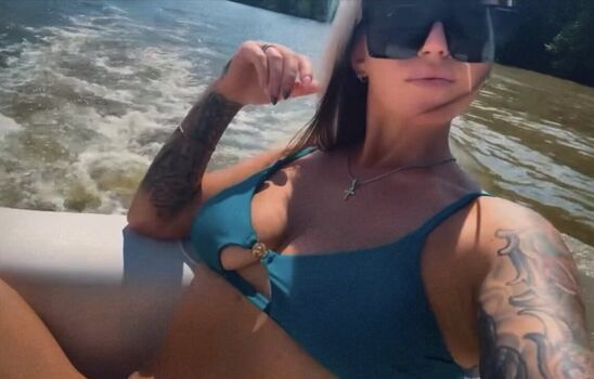 Full leaked Hagsxrlou private onlyfans photo