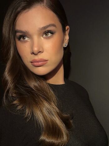Full leaked Hailee steinfeld  page private onlyfans photo