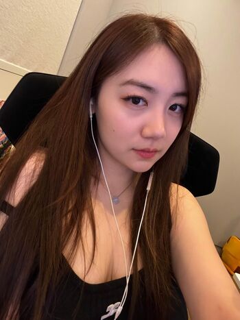 Full leaked Issfanfan private onlyfans photo