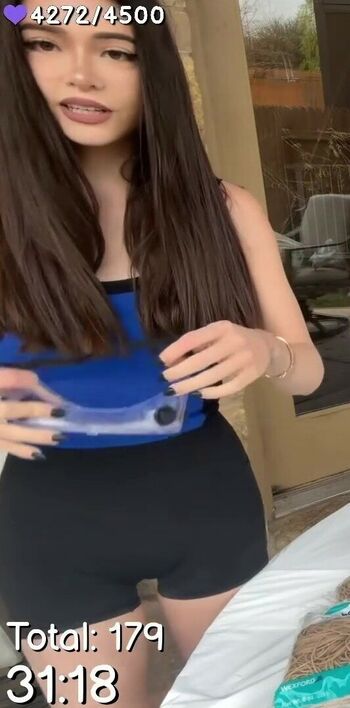 Full leaked Itskatchii private onlyfans photo