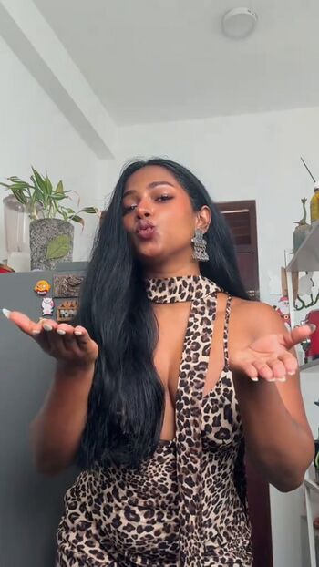 Full leaked Jayalathge bashi private onlyfans photo