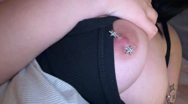 Full leaked Julia graham private onlyfans photo