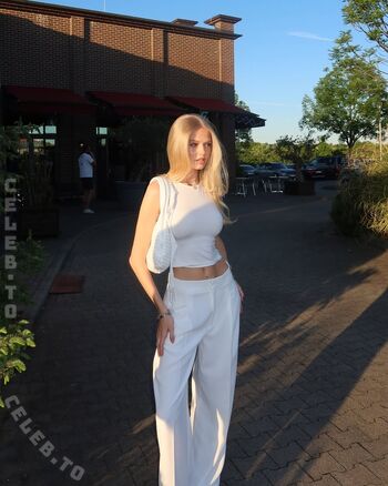 Full leaked Juliii fnk page private onlyfans photo