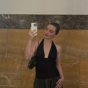 Full leaked Kaitlyn dever private onlyfans photo