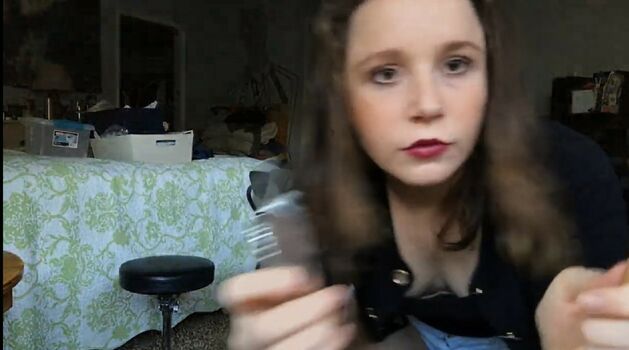 Kelly Belly Asmr