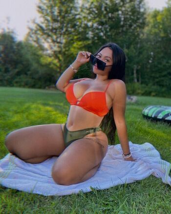 Full leaked Kristine private onlyfans photo