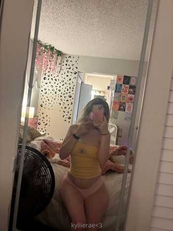 Full leaked Kyliierae page private onlyfans photo