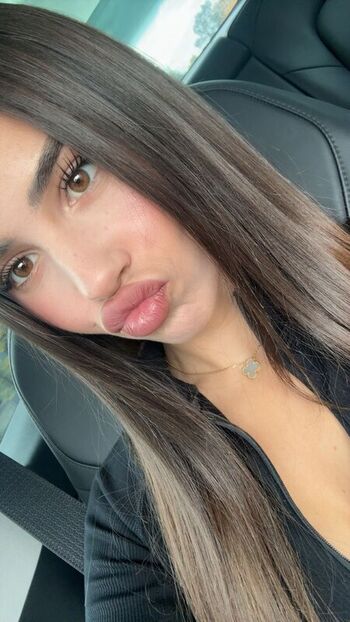 Full leaked Leah halton private onlyfans photo