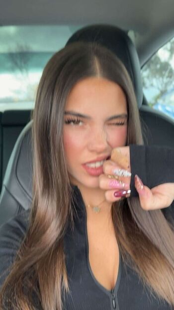 Full leaked Leah halton private onlyfans photo