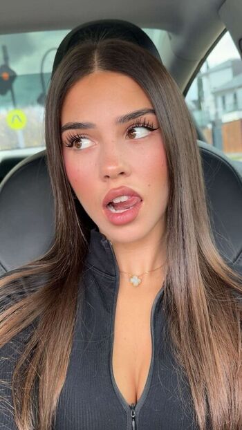 Full leaked Leah halton private onlyfans photo