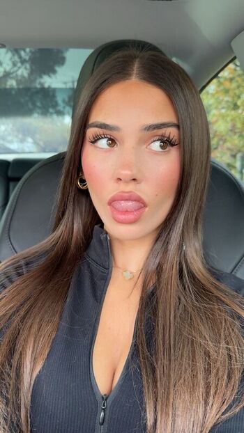Full leaked Leah halton private onlyfans photo