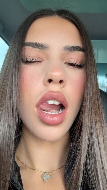 Full leaked Leah halton private onlyfans photo