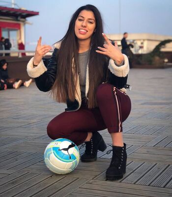 Full leaked Lisa zimouche private onlyfans photo