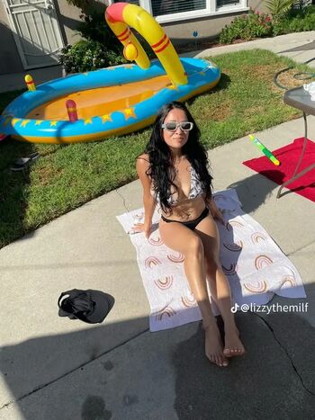 Full leaked Lizzywurst private onlyfans photo