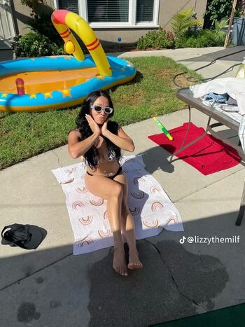 Full leaked Lizzywurst private onlyfans photo