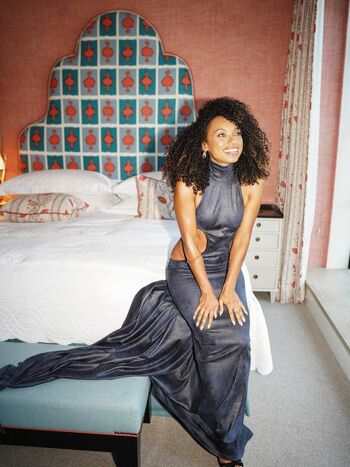 Full leaked Logan browning private onlyfans photo