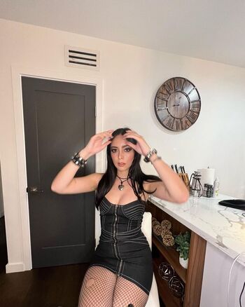 Full leaked Farohreacts/ private onlyfans photo