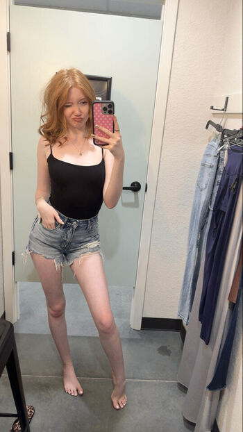 Full leaked Makenna kelly private onlyfans photo
