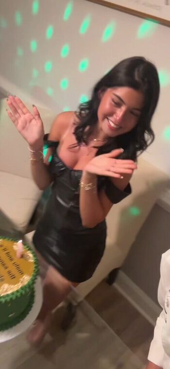Full leaked Malu canto page private onlyfans photo