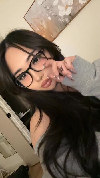 Full leaked Nimkgyugen private onlyfans photo