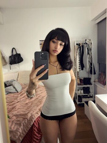 oliviaraynn