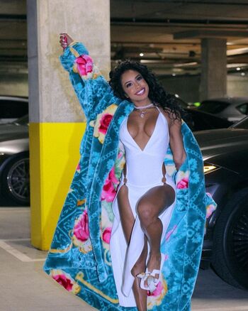 Full leaked Qimmah russo private onlyfans photo