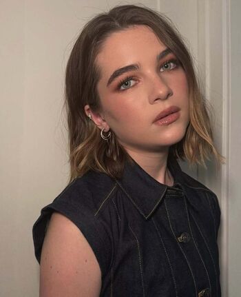 Full leaked Raegan revord page private onlyfans photo