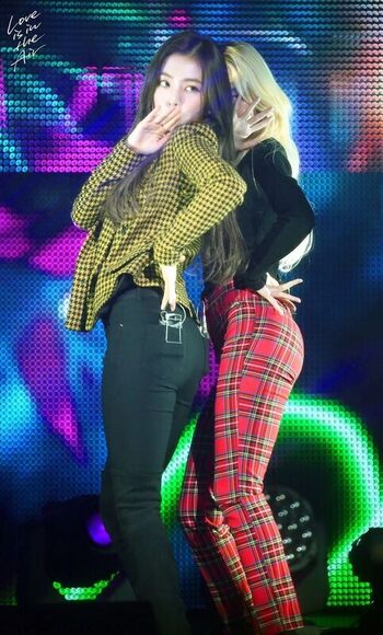 Full leaked Red velvet private onlyfans photo