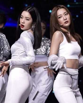 Full leaked Red velvet private onlyfans photo