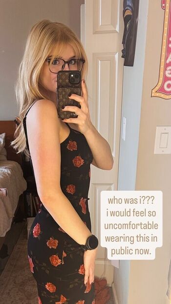 Full leaked Retro wannabe private onlyfans photo