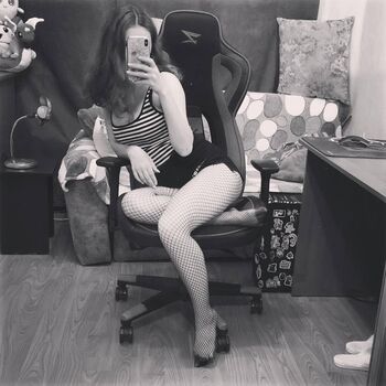 Full leaked Riwonka page private onlyfans photo
