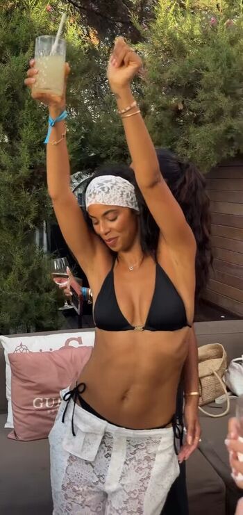 Full leaked Rochelle humes page private onlyfans photo