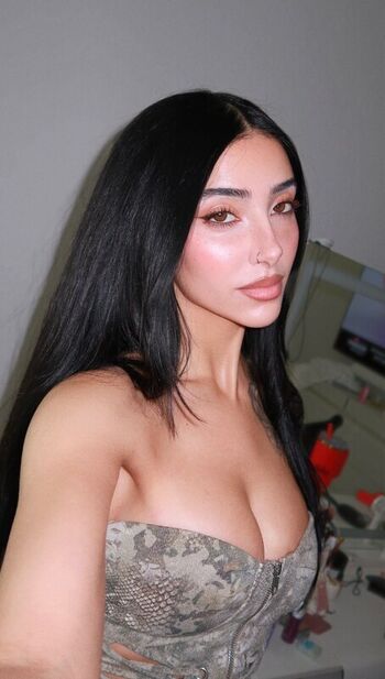 Rose Zara