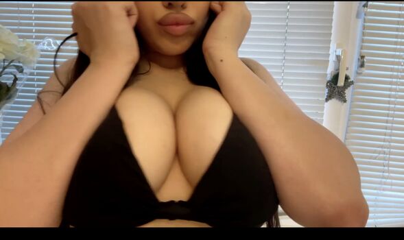 Full leaked Rosenavillifana private onlyfans photo